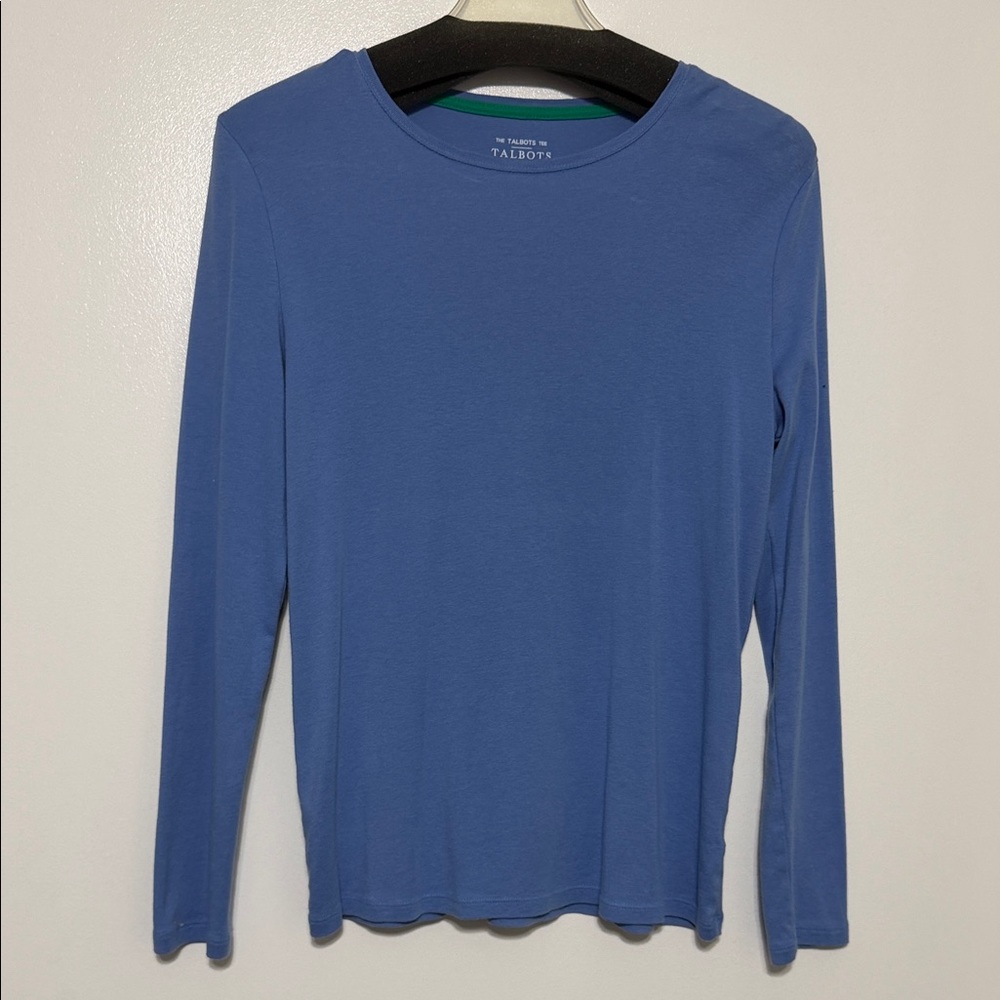 150: Talbots Classic Blue Crew Neck Top - M